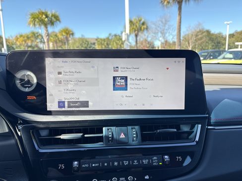 Used 2023 Lexus ES 300h F Sport image 23