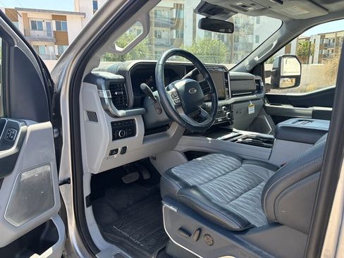 Used 2023 Ford F350 Limited w/ FX4 Off-Road Package AWD/4WD image 13