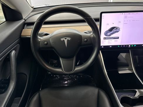 Used 2018 Tesla Model 3 Mid Range image 27