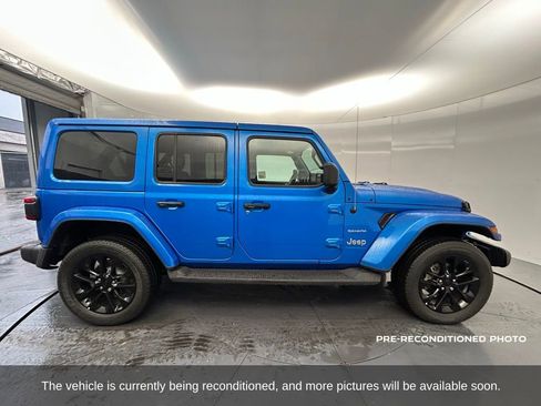 Used 2023 Jeep Wrangler Unlimited Sahara w/ Cold Weather Group image 7