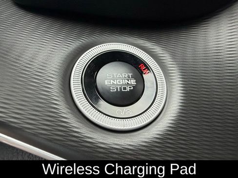 New 2025 Jeep Grand Cherokee Altitude image 18