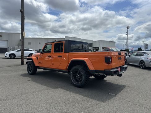 New 2025 Jeep Gladiator Willys image 4
