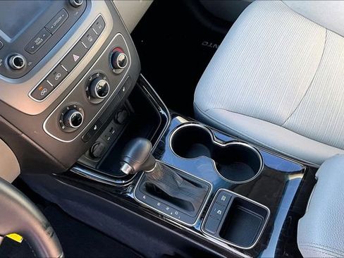 Used 2015 Kia Sorento LX image 13
