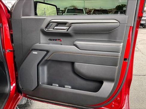 Used 2024 GMC Sierra 1500 AT4 w/ Technology Package AWD/4WD image 19