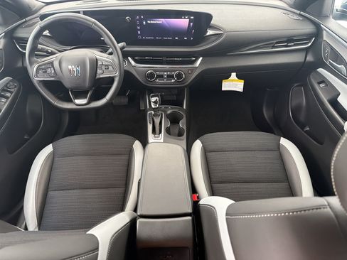Used 2025 Buick Envista Preferred w/ Convenience I Package FWD image 15