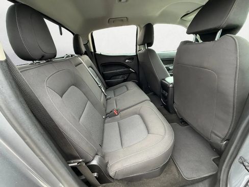 Used 2018 Chevrolet Colorado LT w/ LT Convenience Package RWD image 21