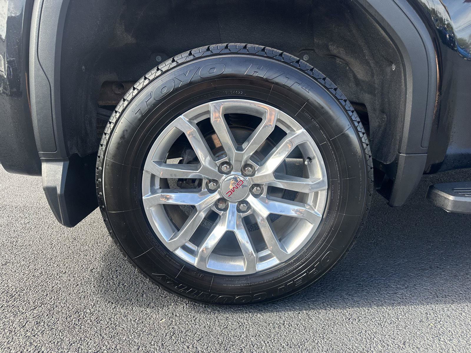 Used 2019 GMC Sierra 1500 SLT w/ SLT Premium Package AWD/4WD image 17