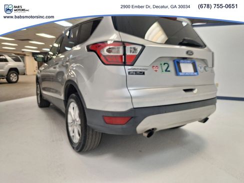 Used 2017 Ford Escape SE FWD image 11