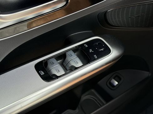 New 2026 Mercedes-Benz GLC 300 image 16