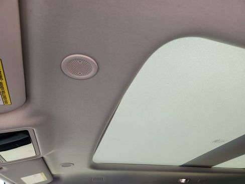 Used 2024 Land Rover Range Rover Evoque S image 25