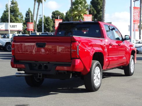 New 2025 Toyota Tacoma SR5 image 5