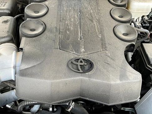 Used 2024 Toyota 4Runner TRD Off-Road image 35