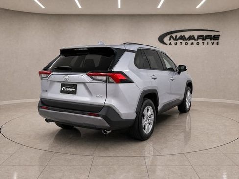 Used 2022 Toyota RAV4 XLE Premium FWD image 8