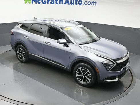 Used 2024 Kia Sportage EX AWD/4WD image 3