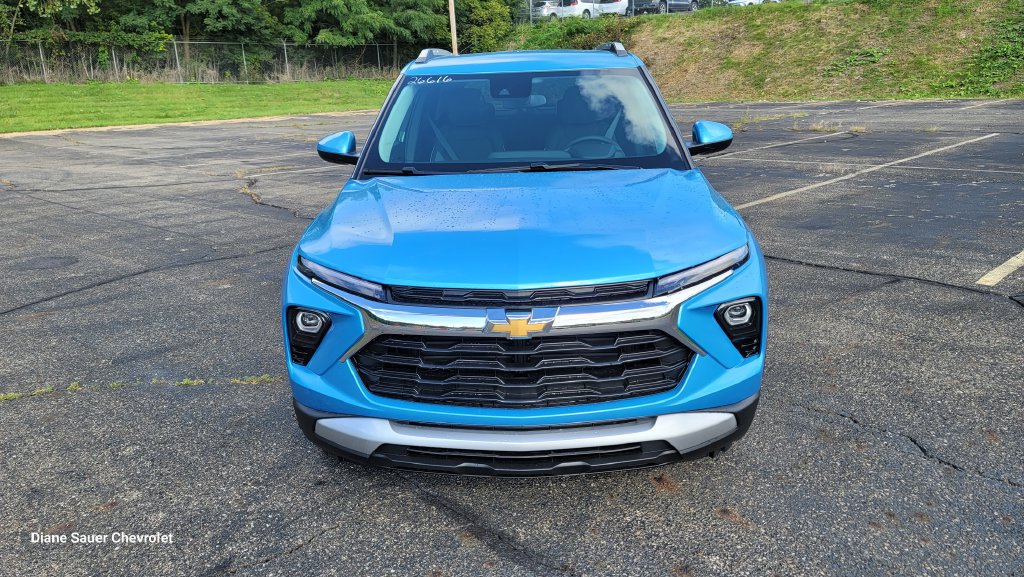 New 2026 Chevrolet TrailBlazer LT w/ LT Cold Weather Package FWD image 4