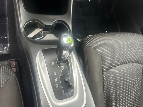 Used 2020 Dodge Journey SE w/ SE Popular Equipment Group image 14