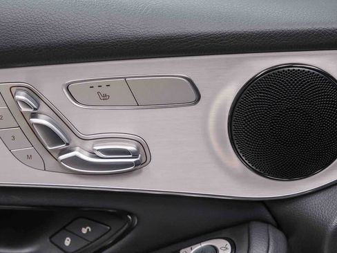 Certified 2022 Mercedes-Benz GLC 300 image 28
