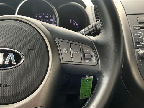 Used 2013 Kia Soul + w/ Audio Pkg FWD image 11