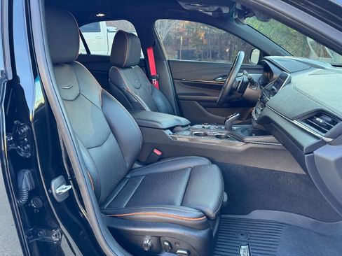 Used 2022 Cadillac CT4 V w/ Navigation Package image 20