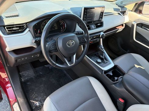 Used 2021 Toyota RAV4 Limited w/ Limited Grade Weather Package AWD/4WD image 4