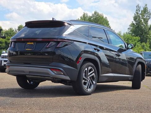 New 2026 Hyundai Tucson Limited FWD image 18
