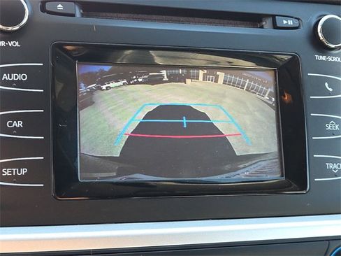 Used 2016 Toyota Highlander LE image 20