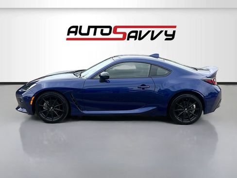 Used 2024 Toyota GR86 Premium RWD image 4