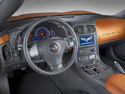Used 2009 Chevrolet Corvette Coupe w/ Preferred Equipment Group RWD image 4