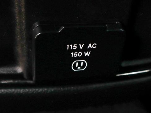 Used 2019 Jeep Grand Cherokee Altitude image 46