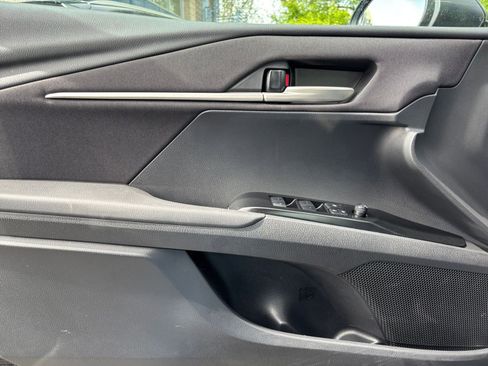 Used 2025 Toyota Camry LE FWD image 18