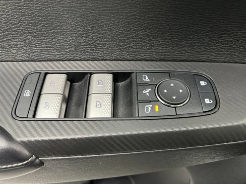 Used 2025 Mitsubishi Outlander SE FWD image 15