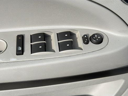 Used 2011 Chevrolet HHR LT w/ My Link Package image 21