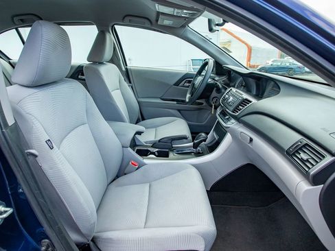Used 2015 Honda Accord LX image 15