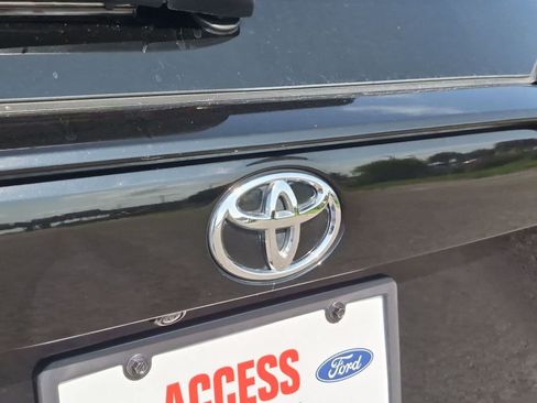 Used 2023 Toyota RAV4 LE FWD image 28