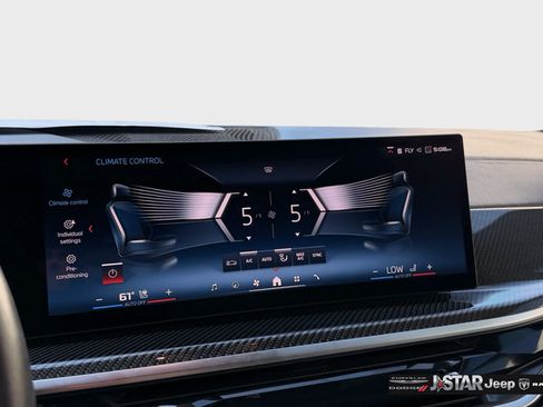 Used 2025 BMW X7 M60i w/ M Sport Professional Package AWD/4WD image 22