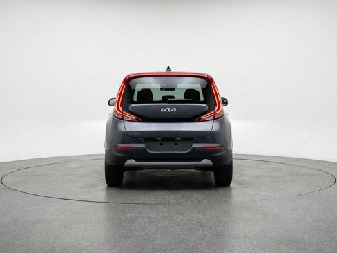 Used 2025 Kia Soul LX w/ LX Technology Package image 7