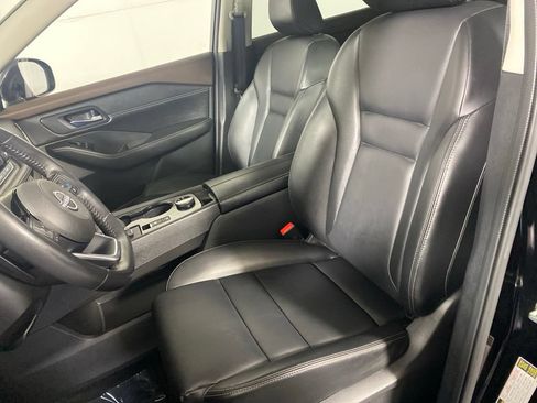 Used 2023 Nissan Rogue SV AWD/4WD image 13