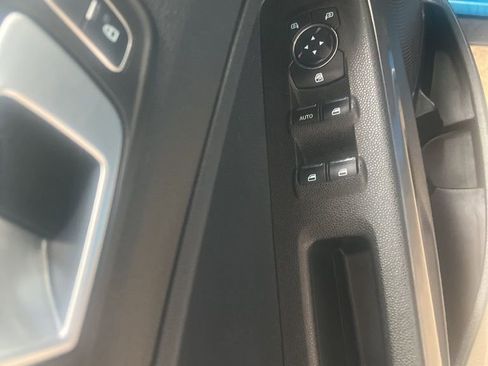 Used 2019 Ford EcoSport SE image 19