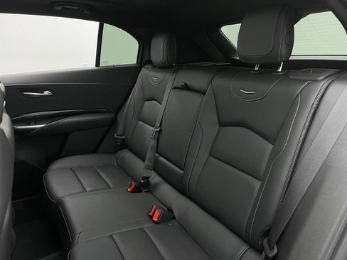 Used 2024 Cadillac XT4 Luxury w/ Cold Weather Package FWD image 41