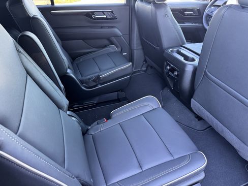 New 2026 Chevrolet Suburban Premier w/ Sun And Tow Package image 21