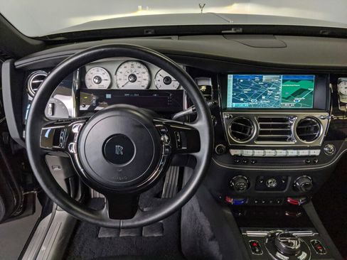 Used 2014 Rolls-Royce Ghost RWD image 26