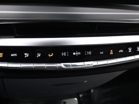 New 2025 Cadillac Lyriq Luxury AWD/4WD image 31