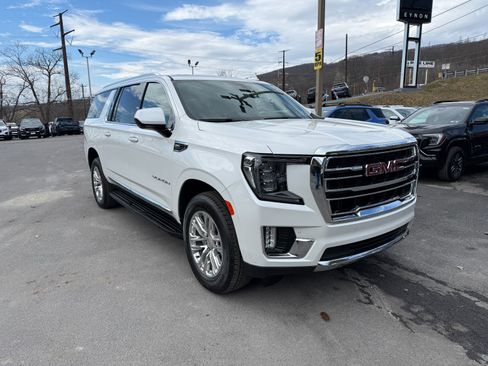 Used 2023 GMC Yukon XL SLT w/ Max Trailering Package image 7