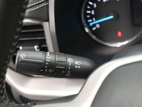 Used 2022 Ford Expedition XLT image 11