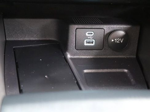 Used 2023 Ford Escape Platinum AWD/4WD image 25