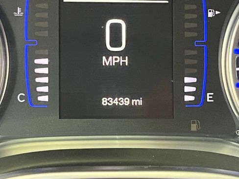 Used 2015 Chrysler 200 Limited w/ Convenience Group FWD image 22