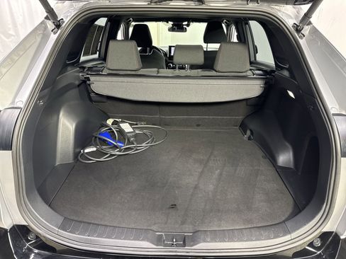 Used 2024 Toyota RAV4 SE image 30