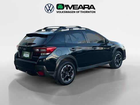 Used 2021 Subaru Crosstrek 2.0i Premium image 5