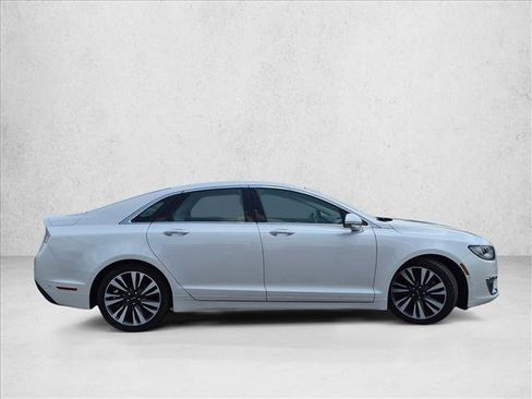Used 2017 Lincoln MKZ Reserve w/ Technology Package AWD/4WD image 4
