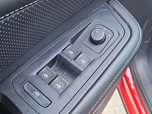 Certified 2024 Volkswagen Atlas SE image 22